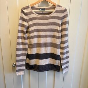 Valerie Bertinelli-100 % Soft Merino🐏 Wool Striped Sweater in Beige & Brown-S M